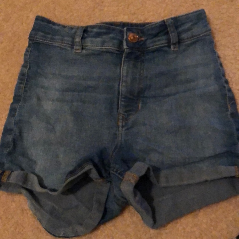 Medium wash Joni shorts